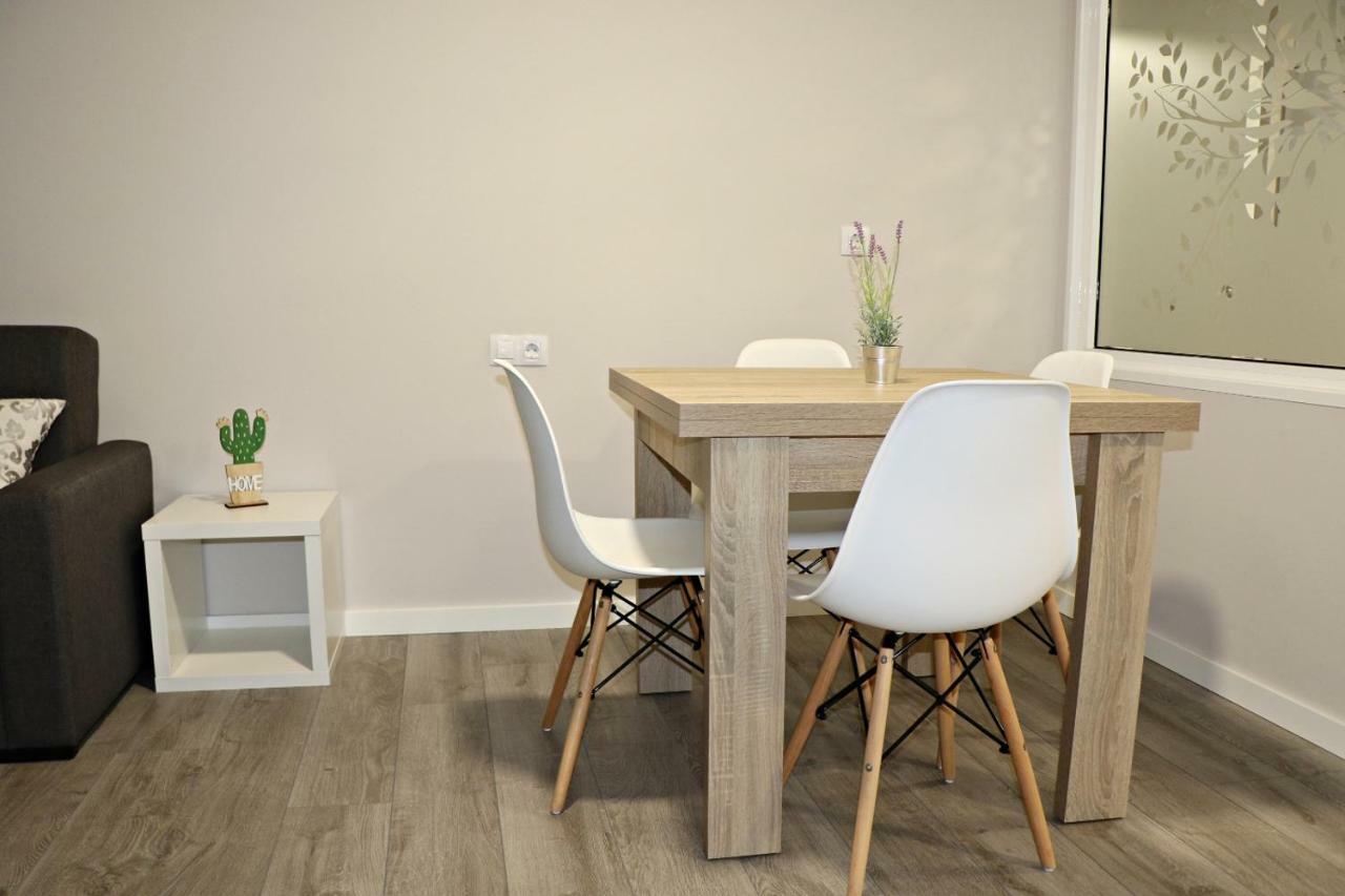 Apartamentos Credencial Саррия Екстериор снимка