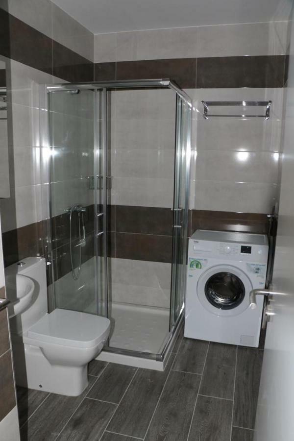Apartamentos Credencial Саррия Екстериор снимка